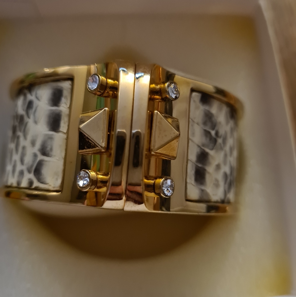 Bello Bangle: Snake skin Stella & Dot Cuff